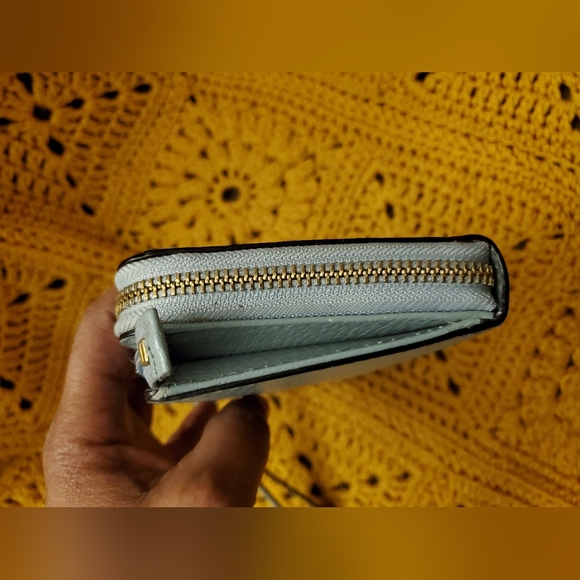 Kate Spade wallet wristlet EUC - Picture 10 of 10